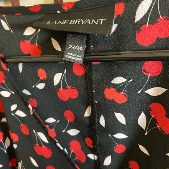 Lane Bryant black with cherry motif lace bell sleeve blouse with two lace panels - Picture 6 of 6